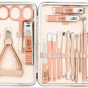 Beauté Secrets Manicure Kit, pedicure tools for feet, Nail Clipper, Manicure Pedicure kit for women and Men, 18 Pieces,Perfect Gifts for Women and Men (Essentials | 23C)