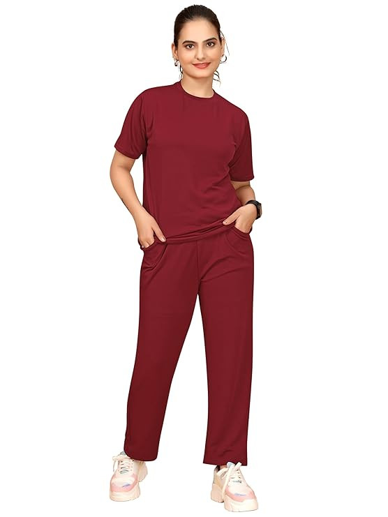 Women's Round Neck Pajamas Set and Gym Outfit with Side Pockets and Drawstring Waist