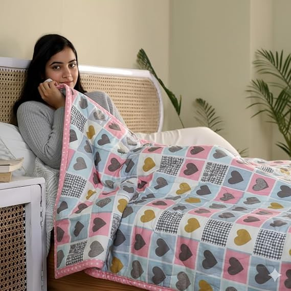 Luxury Ultrasonic Punch AC Comforter Blanket – Quilted Microfiber Floral Pattern, Lightweight Breathable Hypoallergenic All‑Season Blanket for Bedroom, Travel (228x228 Cm) Blue Pink